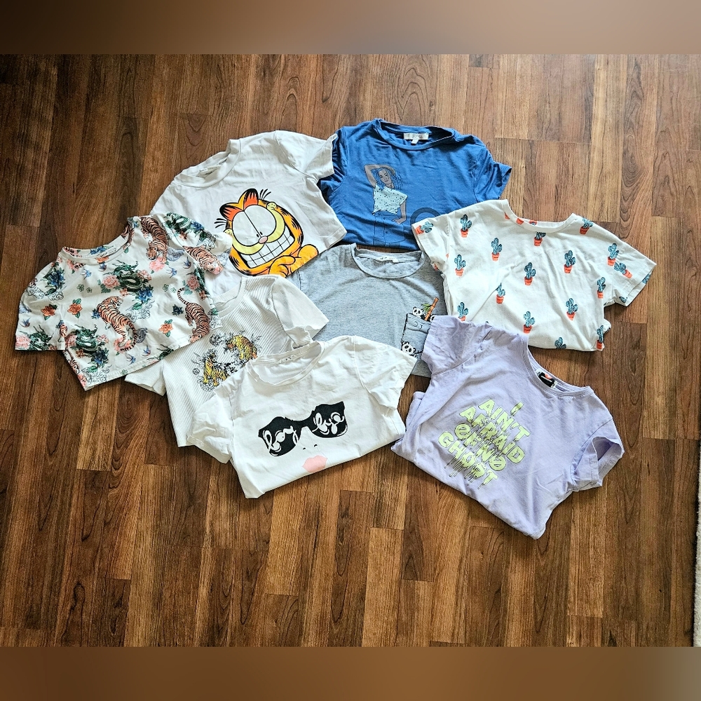 Lot of Girls T-Shirts